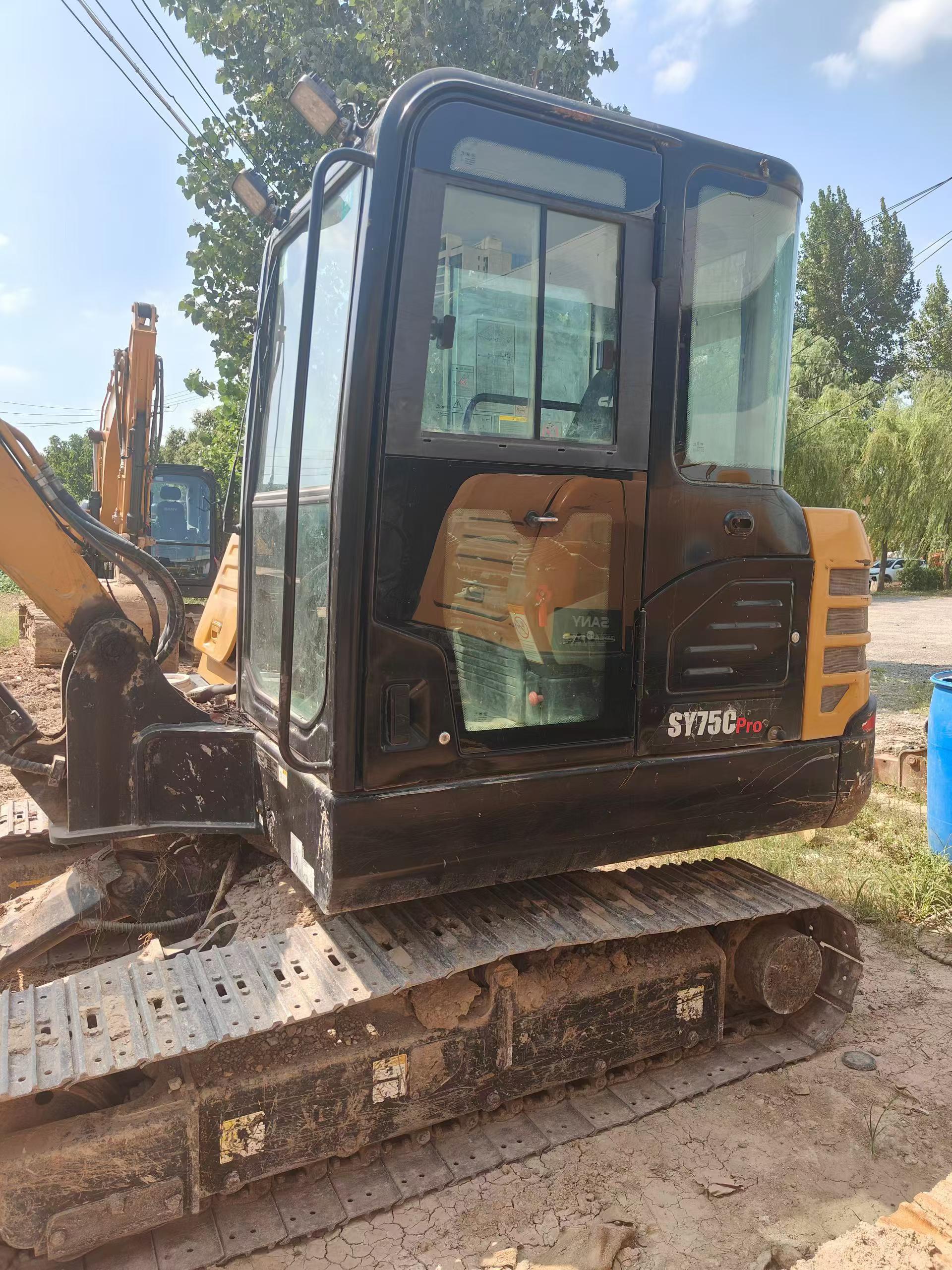 Buy Sany SY55 Used Excavator / 2
