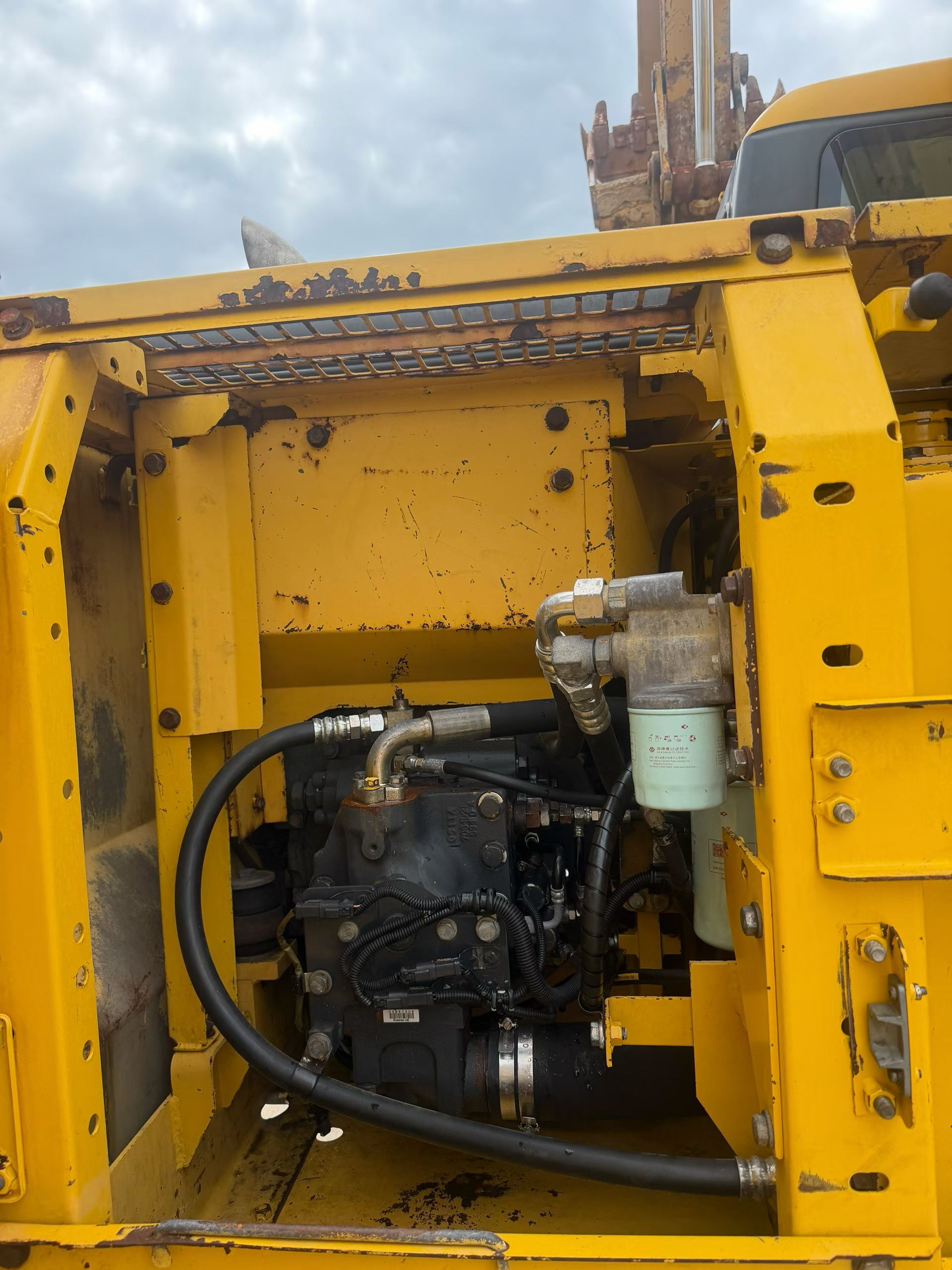 Buy Komatsu PC130 Used Excavator / 7