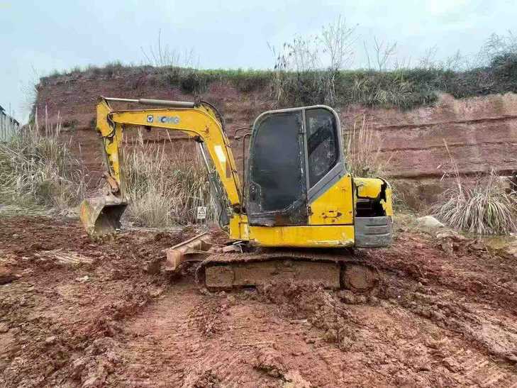 Buy XCMG XE60 Used Excavator / 1