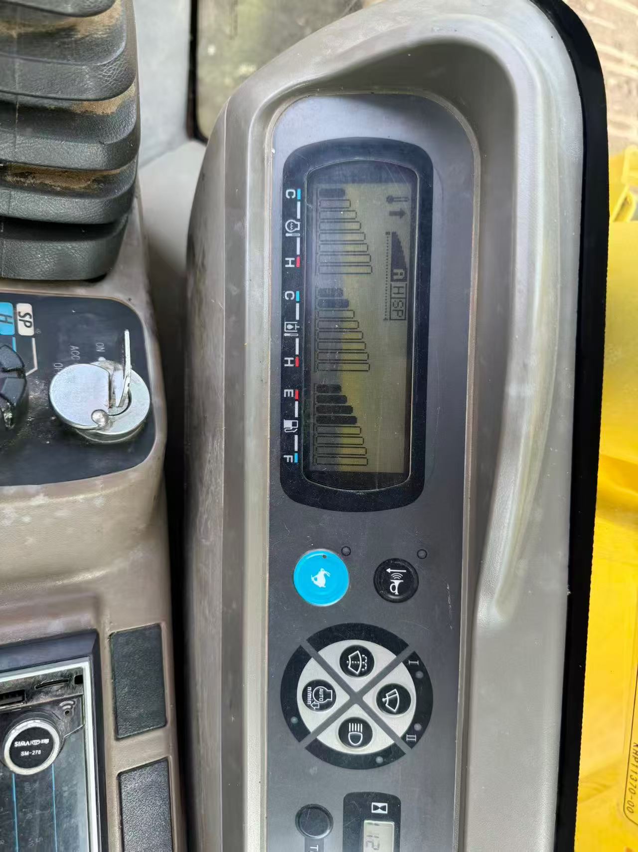 Buy Sumitomo SH200A5 Used Excavator / 6