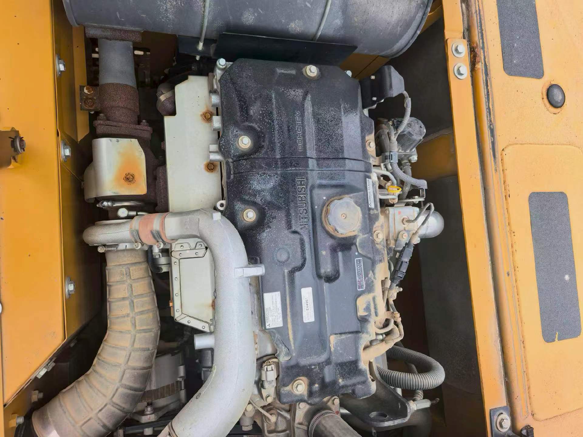 Buy Sany SY205C Used Excavator / 5 Buy Sany SY205C Used Excavator / 5