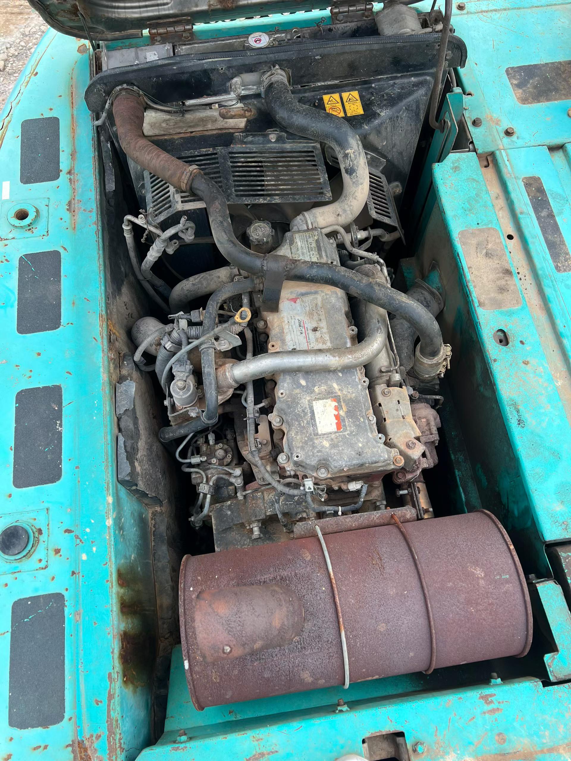 Buy Kobelco SK200-2 Used Excavator / 9
