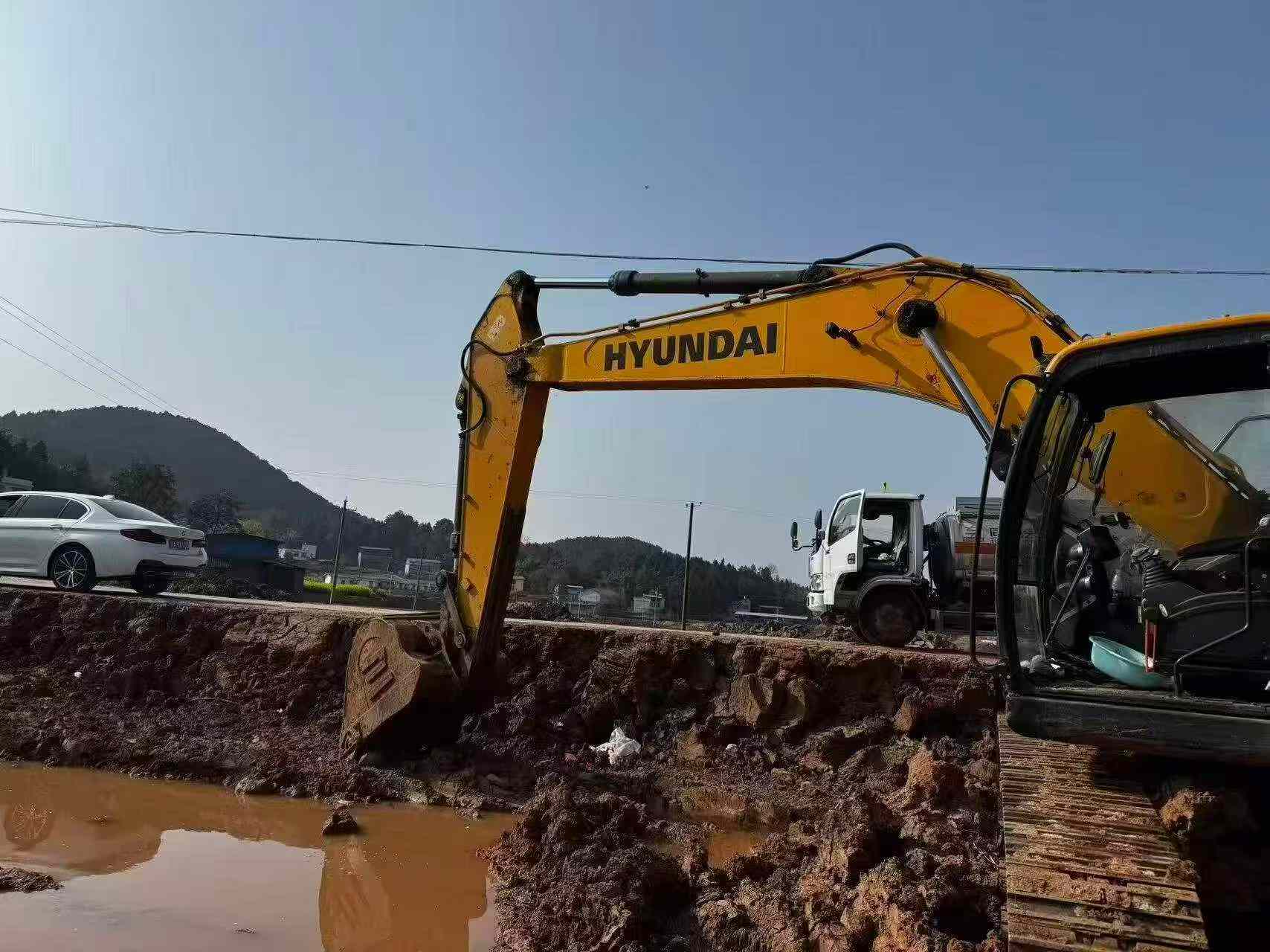 Buy Hyundai R225-7 Used Excavator / 5