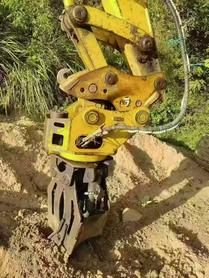 Buy Komatsu PC130 Used Excavator / 6 Buy Komatsu PC130 Used Excavator / 6