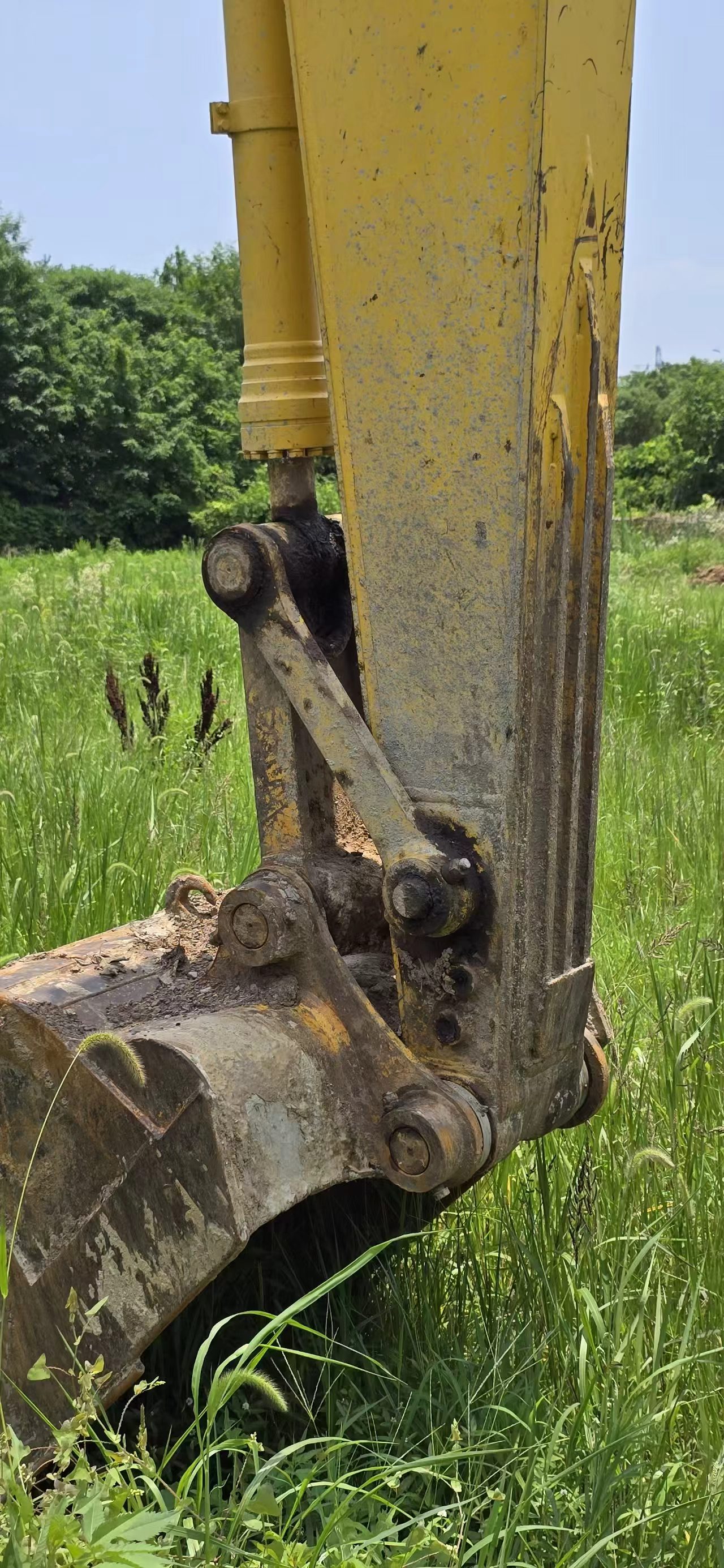 Buy Komatsu PC200-8M0 Used Excavator / 8