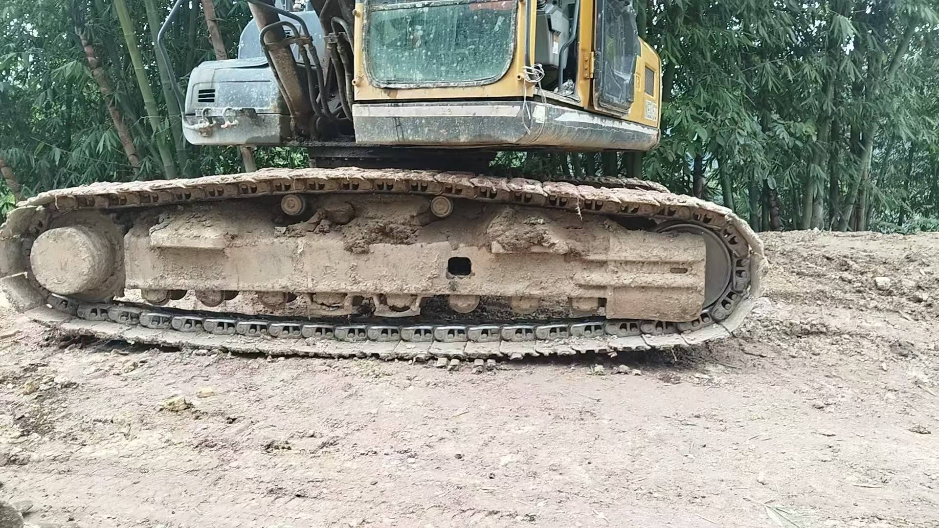Buy XCMG XE215 Used Excavator / 5