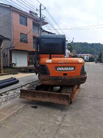 Buy Doosan DH55 Used Excavator / 2 Buy Doosan DH55 Used Excavator / 2