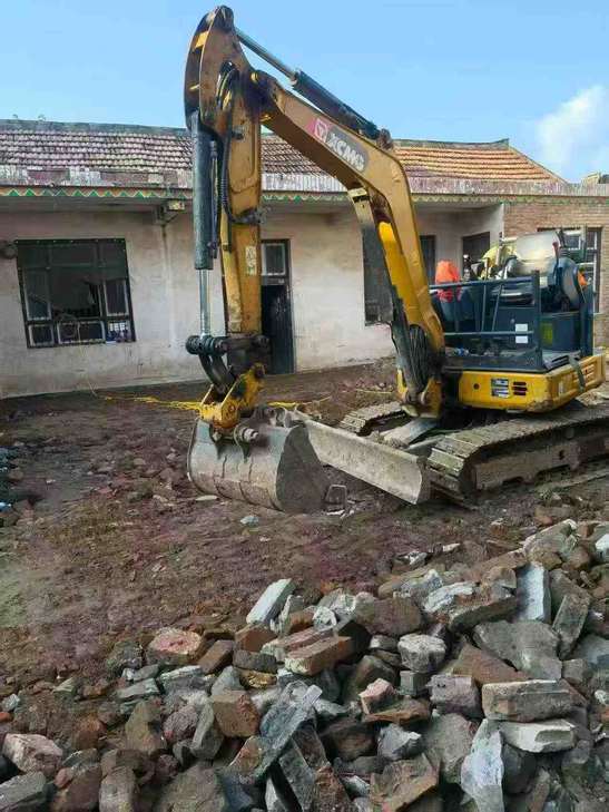 Buy XCMG XE26U Used Excavator / 1