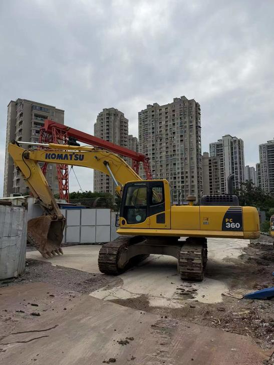 Buy Komatsu PC360-7 Used Excavator / 1