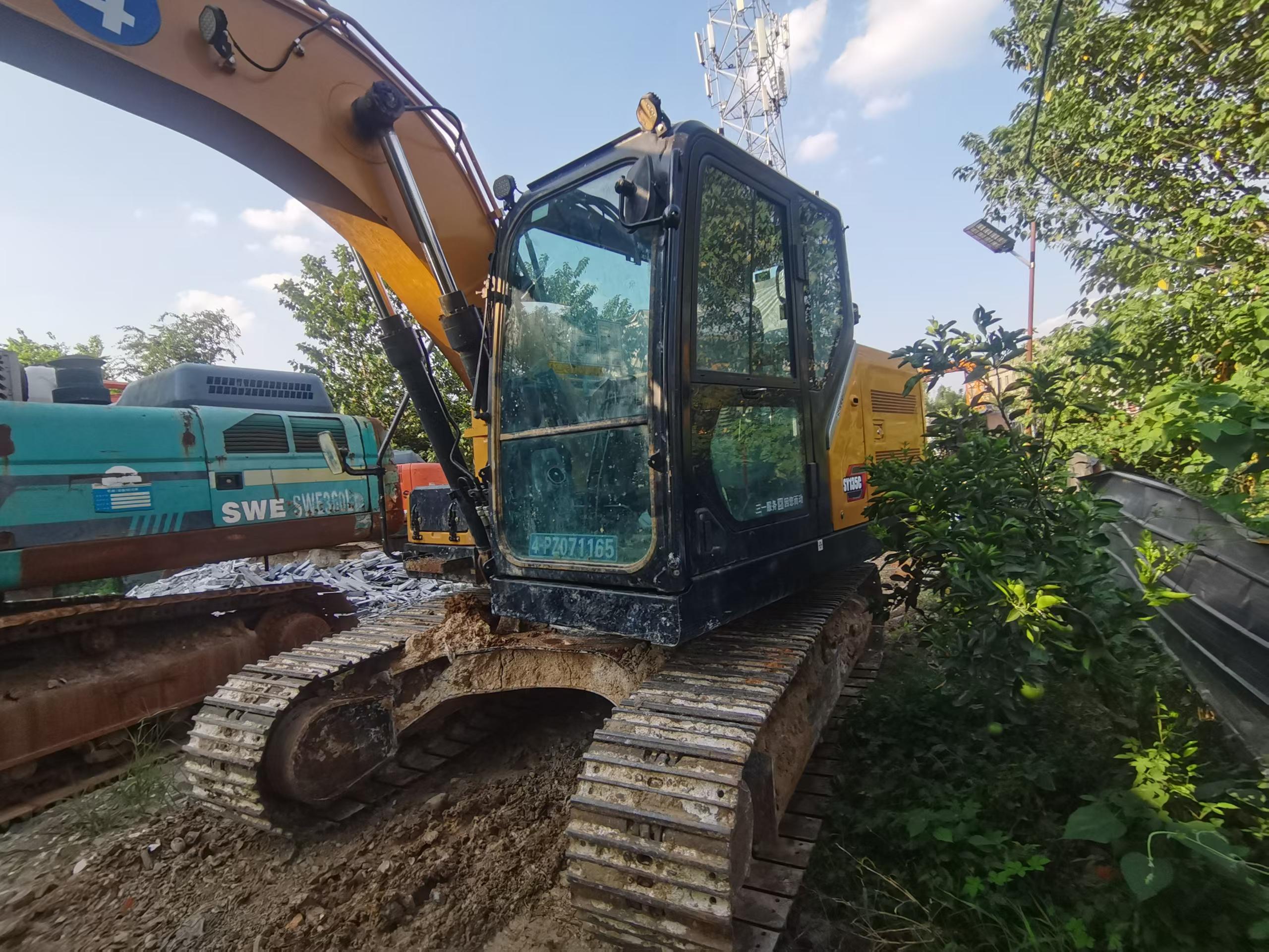 Buy Sany SY135 Used Excavator / 3