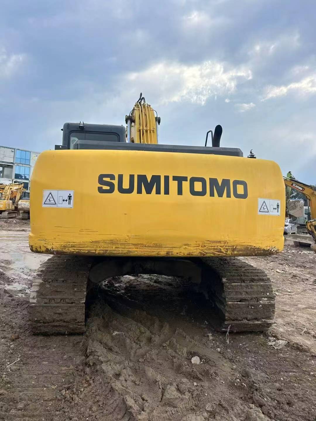 Buy Sumitomo SH200A5 Used Excavator / 9