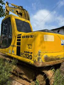 Buy Komatsu PC120-6 Used Excavator / 4 Buy Komatsu PC120-6 Used Excavator / 4