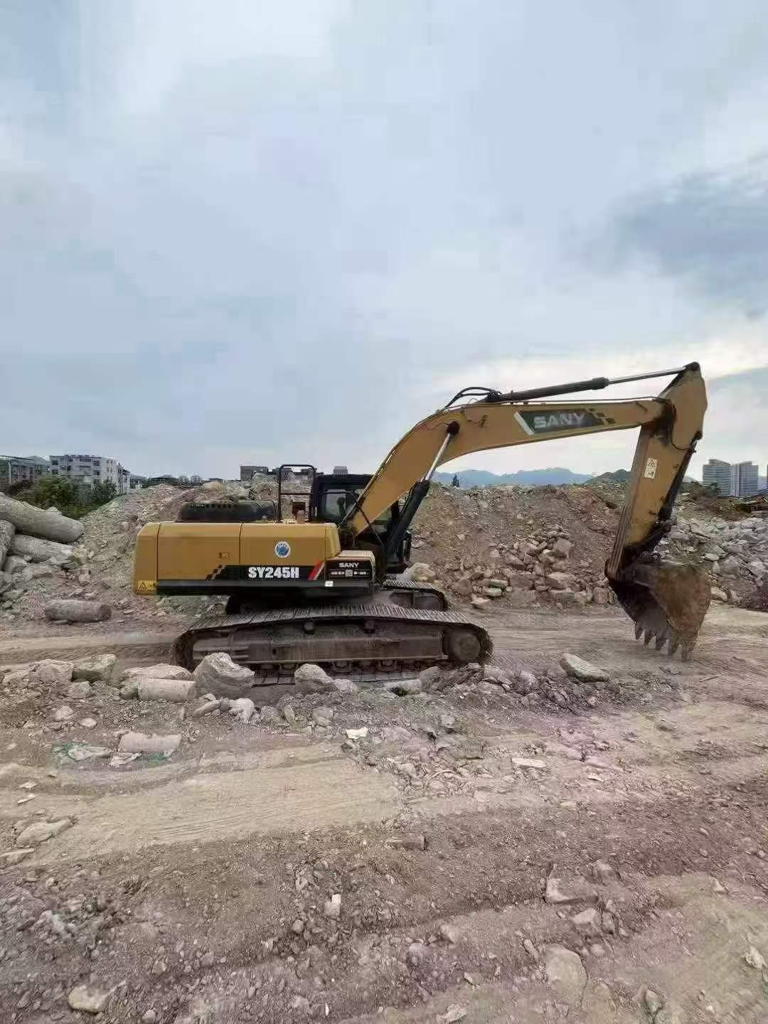 Buy Sany SY245H Used Excavator / 5