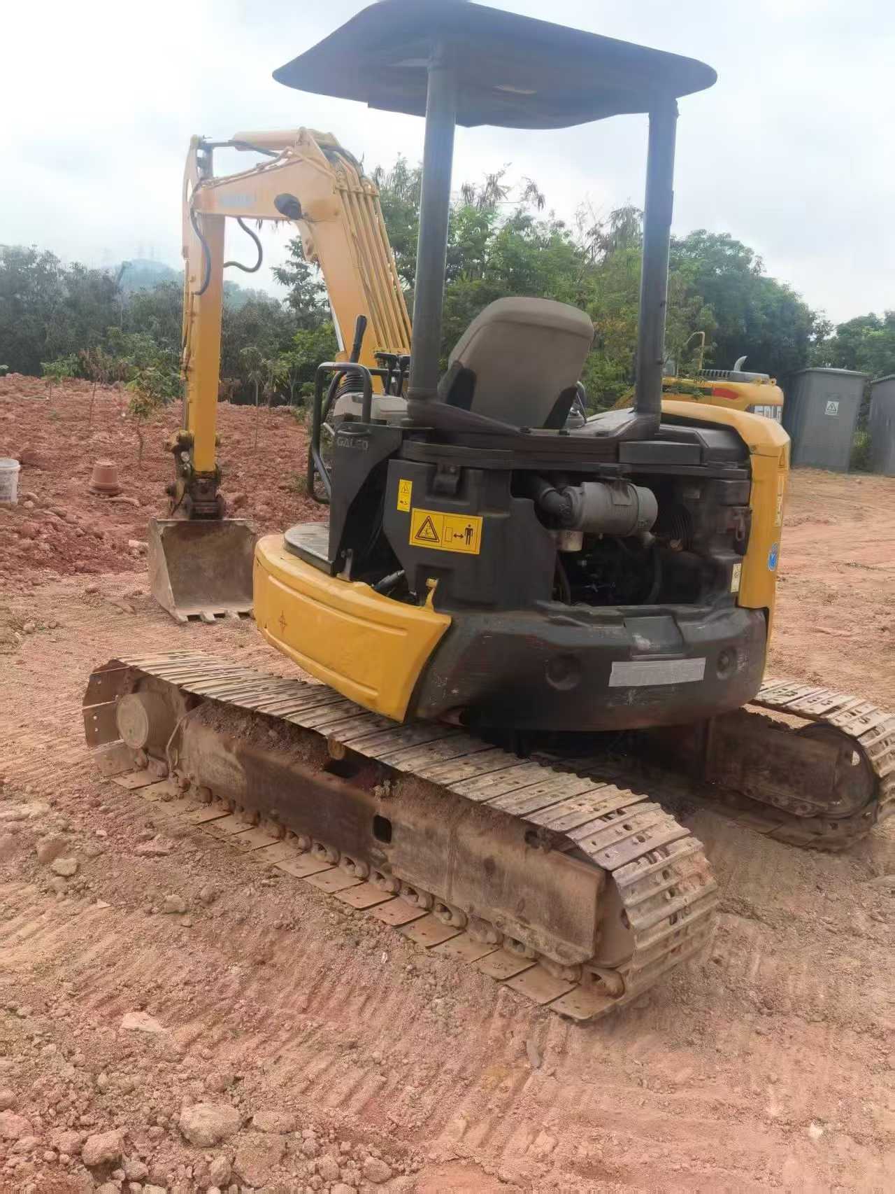 Buy Komatsu PC50MR-2 Used Excavator / 2