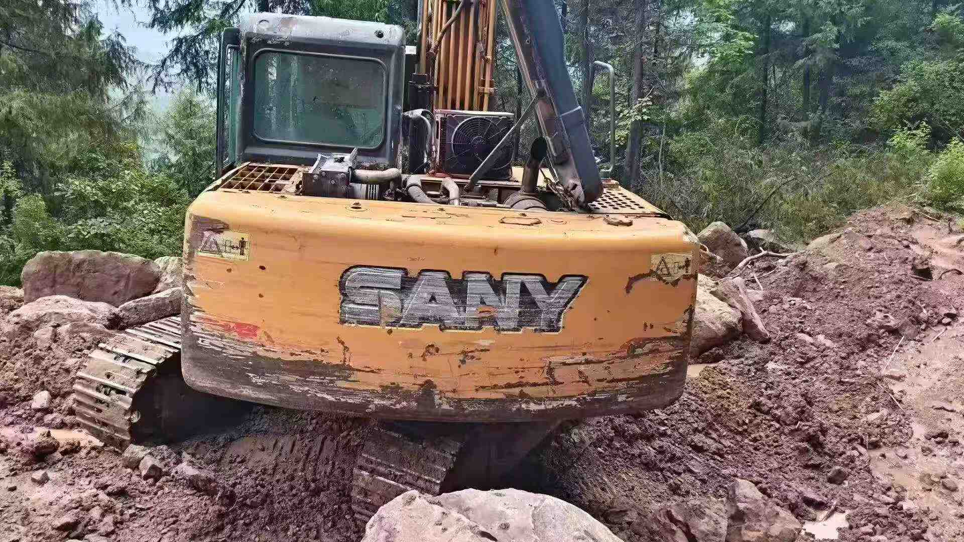 Buy Sany SY135 Used Excavator / 4