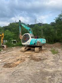 Buy Kobelco SK100-5.5 Used Excavator / 3 Buy Kobelco SK100-5.5 Used Excavator / 3