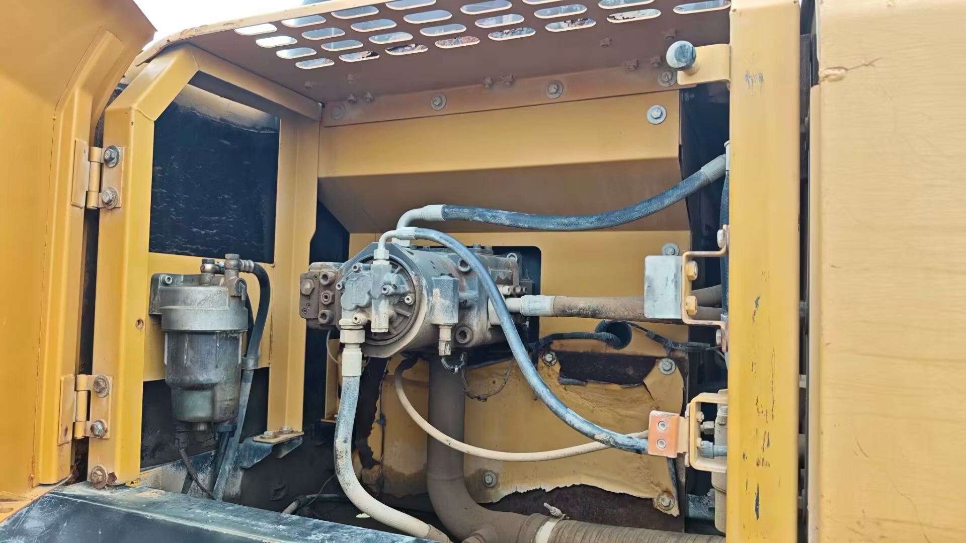 Buy Sany SY245H Used Excavator / 5