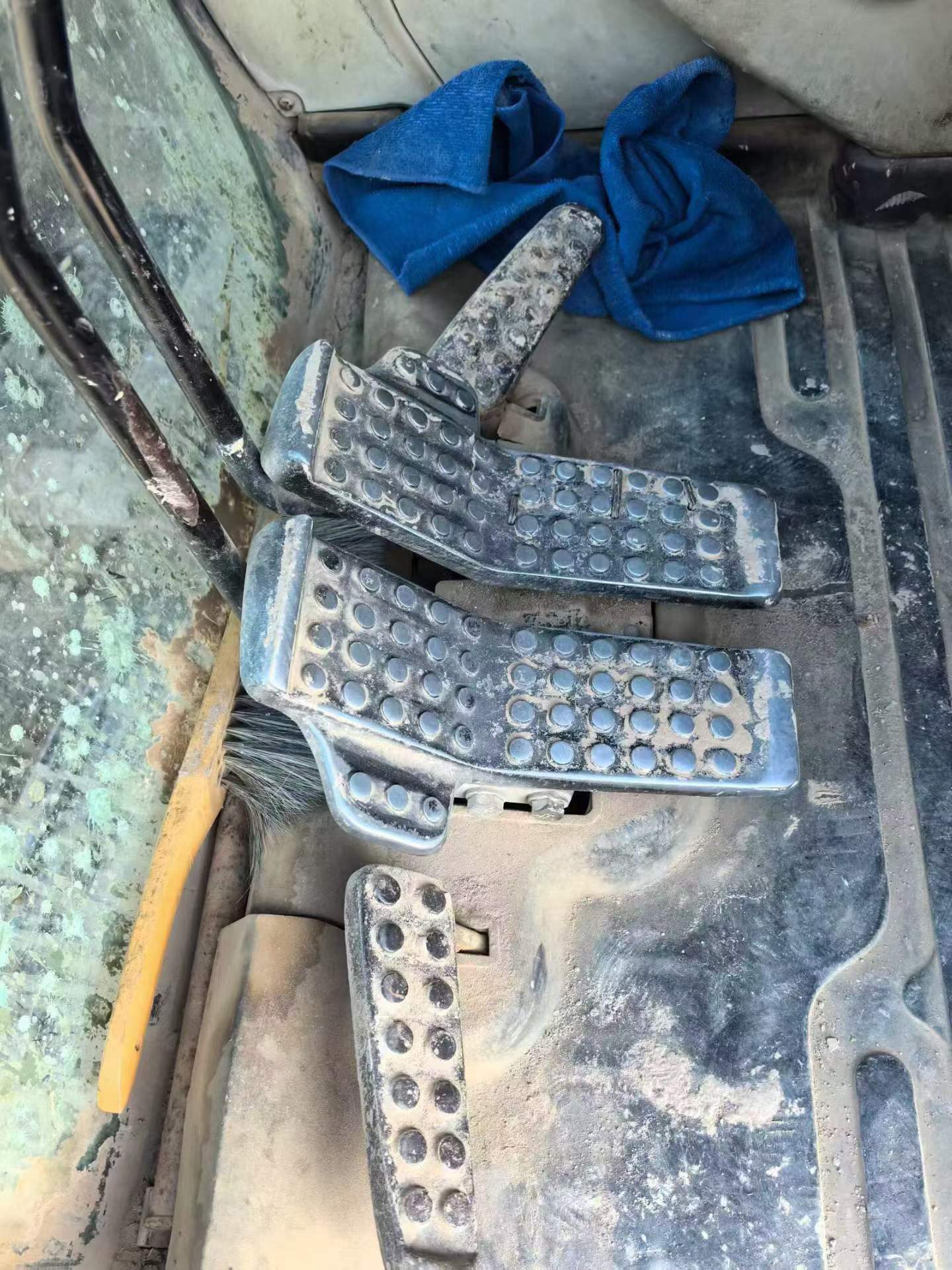 Buy Hitachi ZX60 Used Excavator / 2