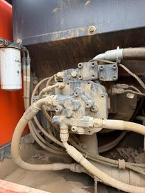 Buy Doosan DH215-7 Used Excavator / 2 Buy Doosan DH215-7 Used Excavator / 2