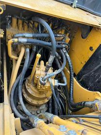 Buy Caterpillar 323D2L Used Excavator / 5 Buy Caterpillar 323D2L Used Excavator / 5