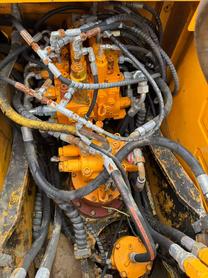 Buy Sany SY135-8S Used Excavator / 6 Buy Sany SY135-8S Used Excavator / 6