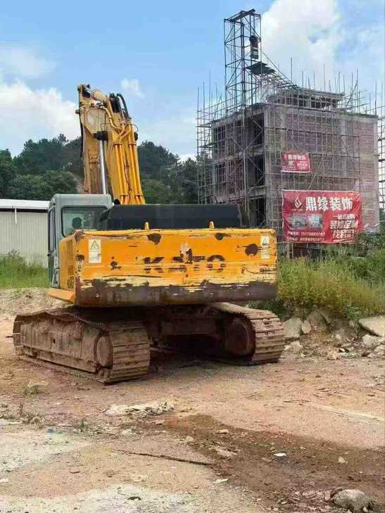 Buy Kato Used Excavator / 1