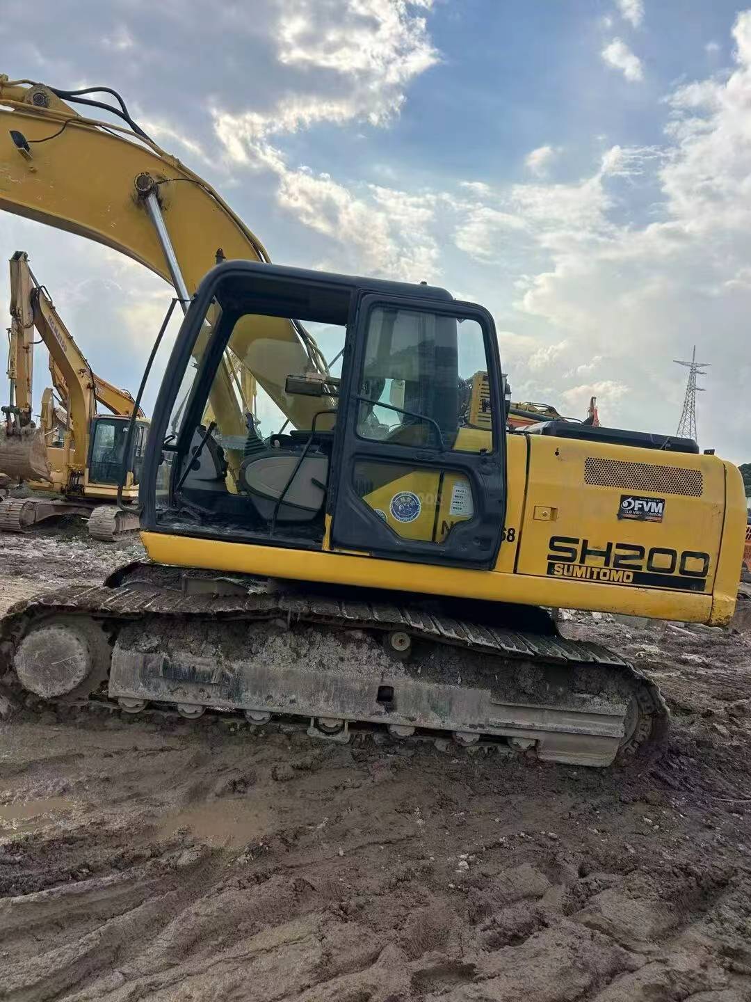 Buy Sumitomo SH200A5 Used Excavator / 3