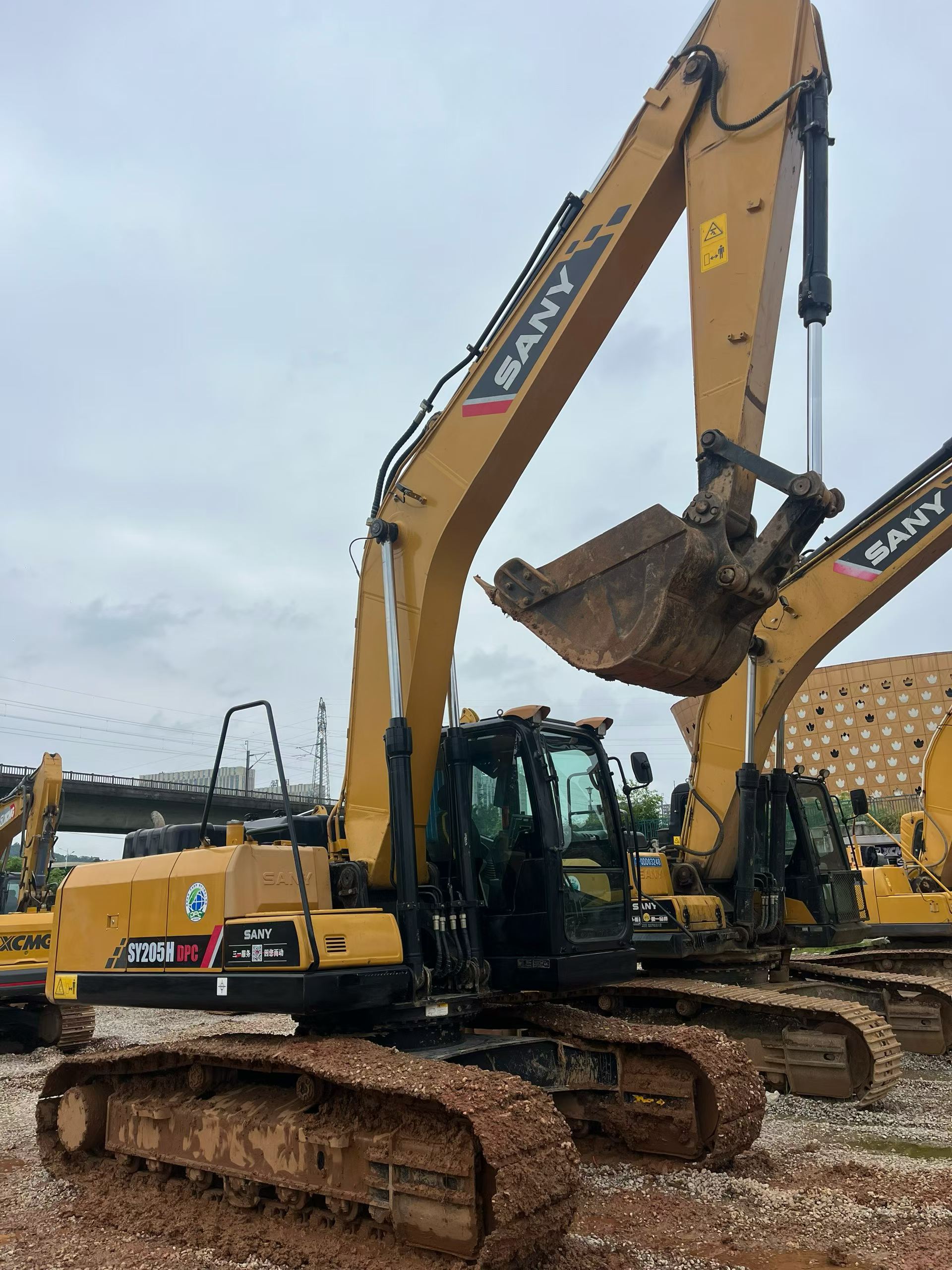 Buy Sany SY205C Used Excavator / 5