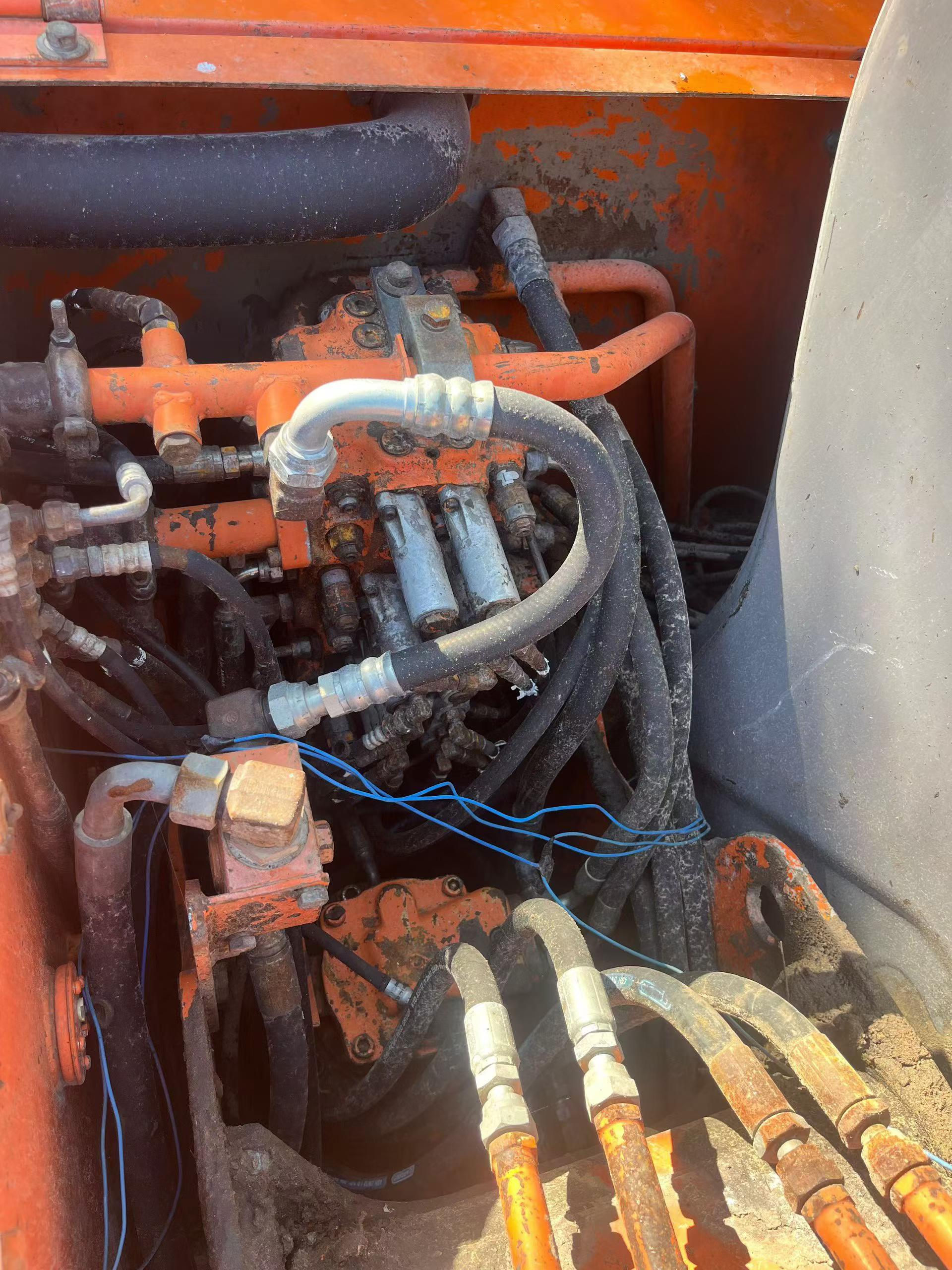 Buy Hitachi EX70 Used Excavator / 9