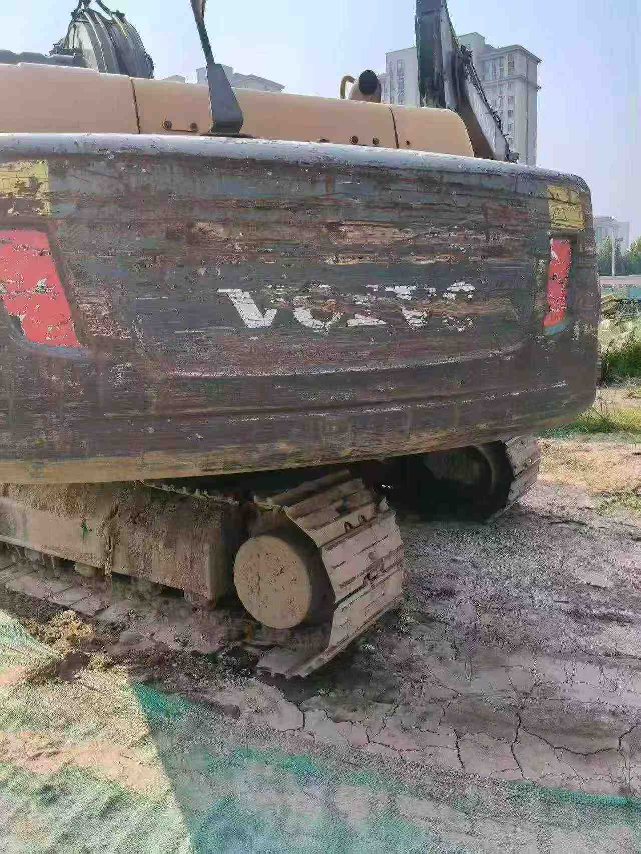 Buy Volvo EC200 Used Excavator / 4