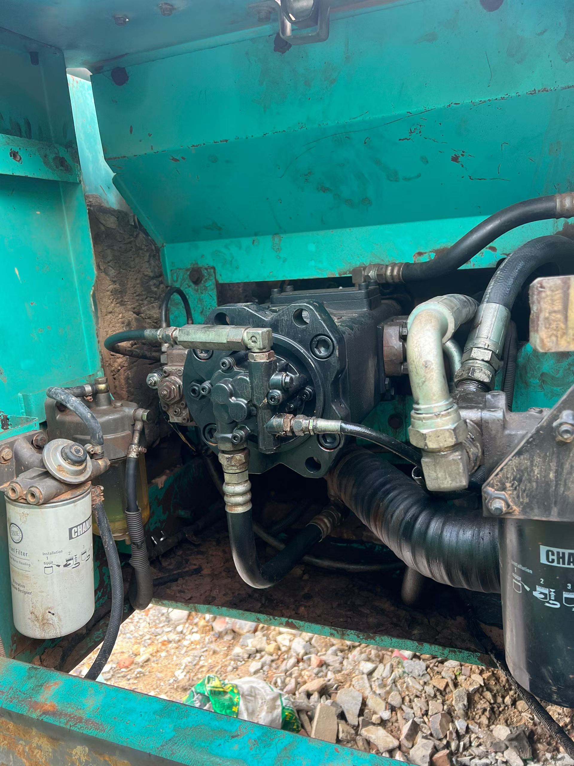 Buy Kobelco SK200-2 Used Excavator / 7