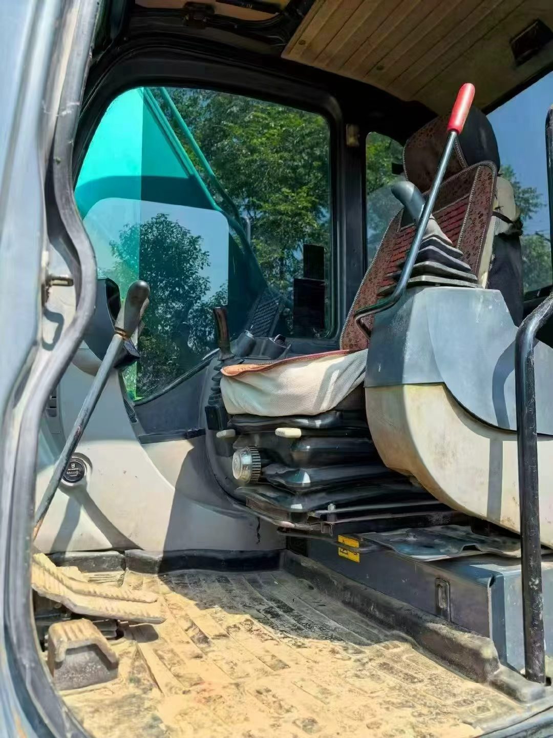 Buy Kobelco SK130 Used Excavator / 9