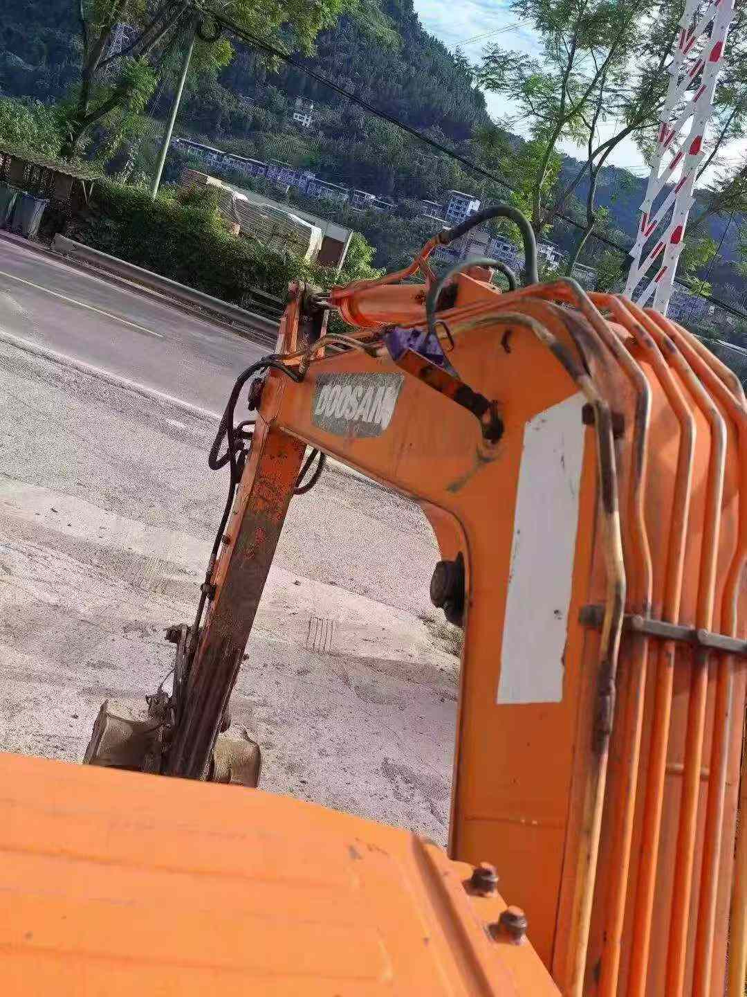 Buy Doosan DH80 Used Excavator / 8