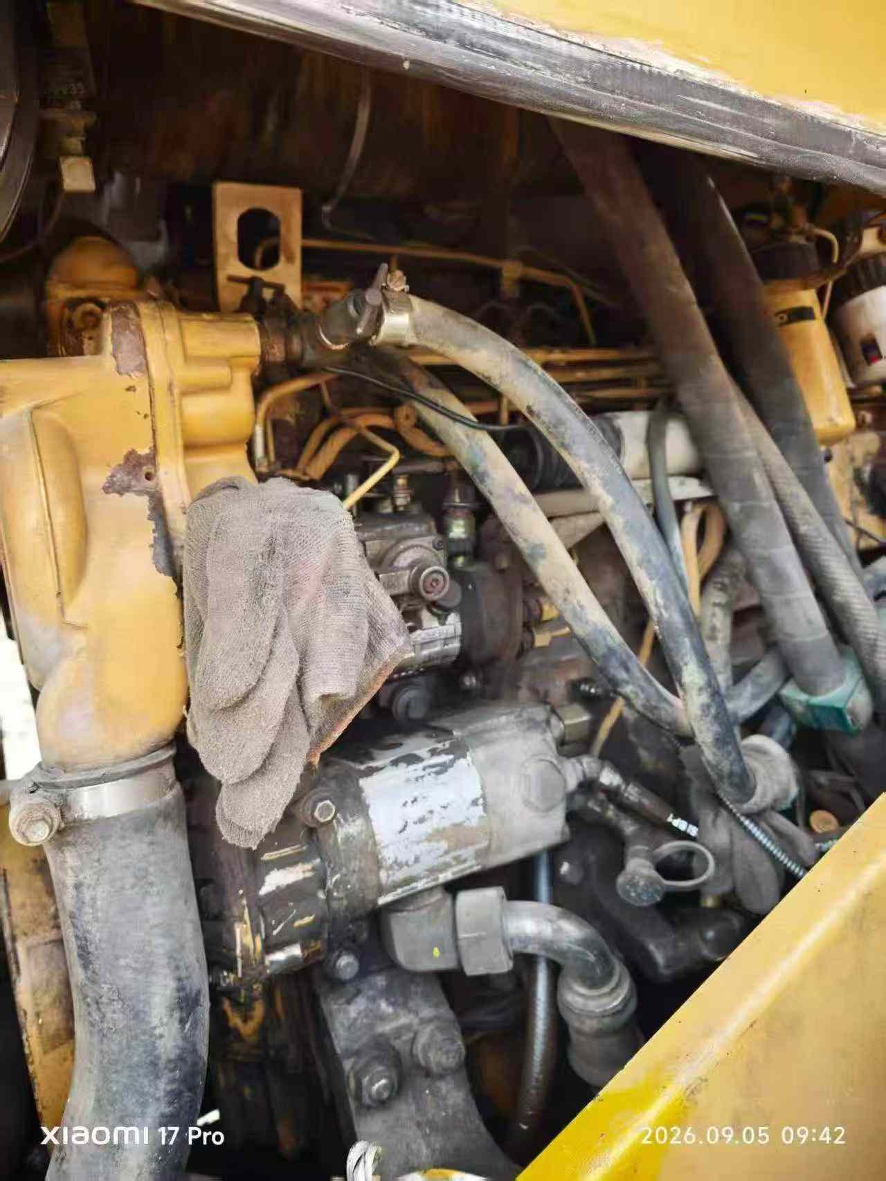 Buy Caterpillar Used Excavator / 2