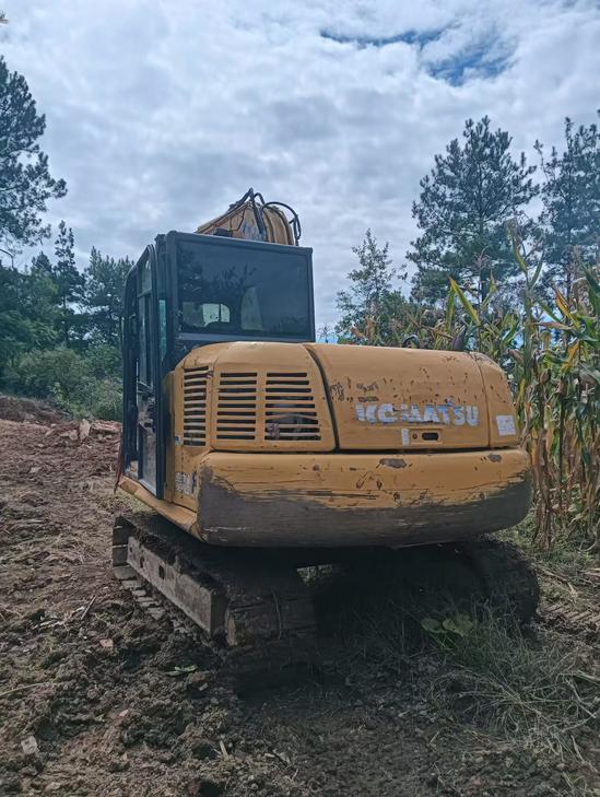 Buy Komatsu PC70-8 Used Excavator / 1