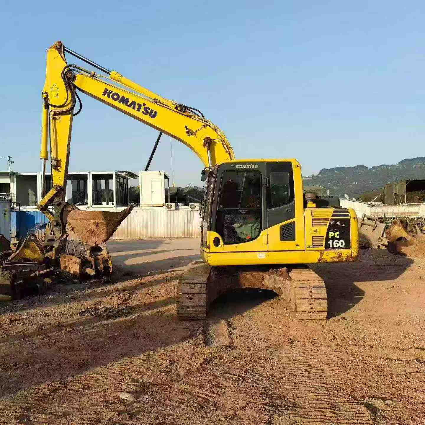 Buy Komatsu PC130 Used Excavator / 2