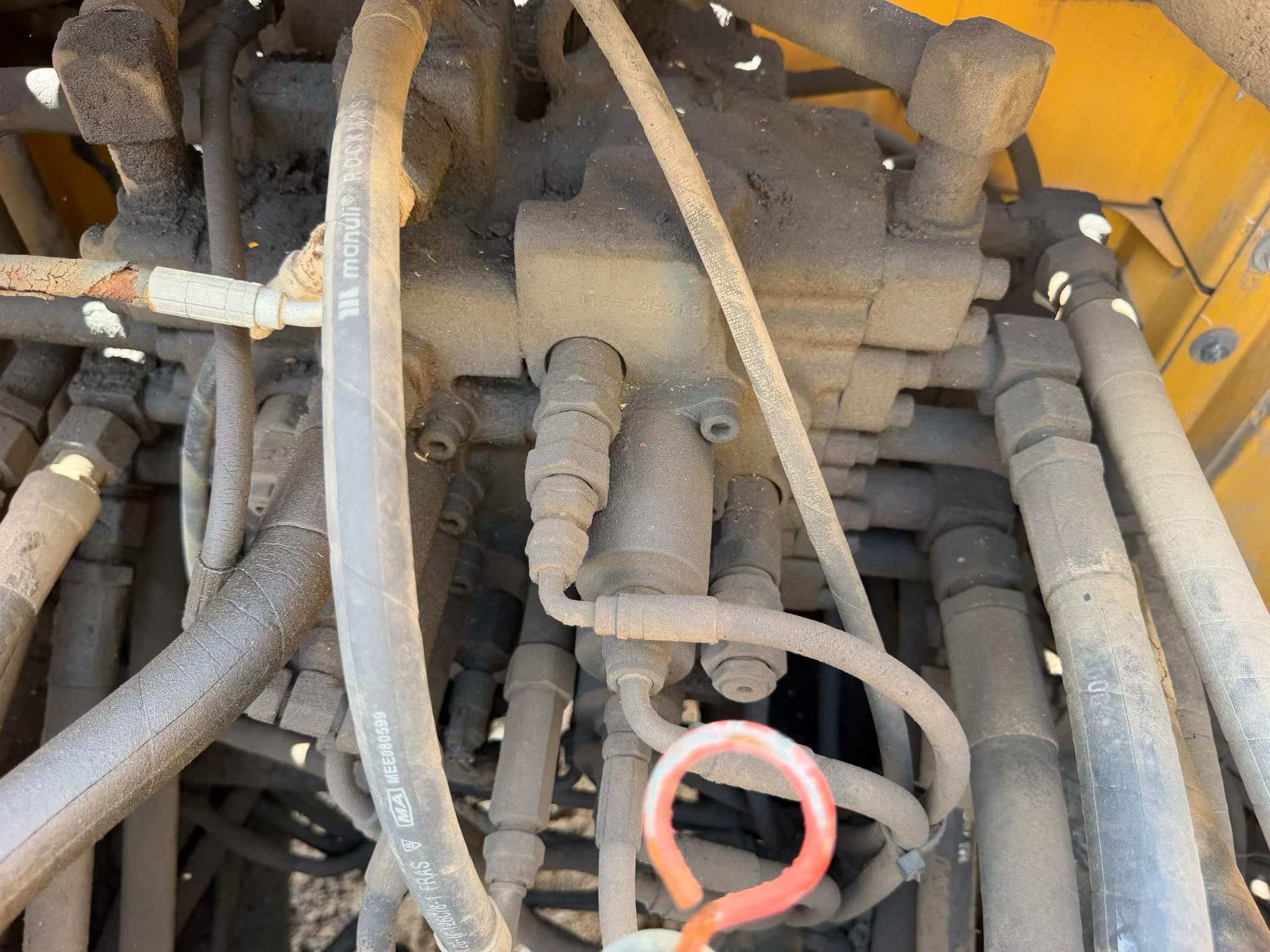 Buy Volvo EC210B Used Excavator / 4