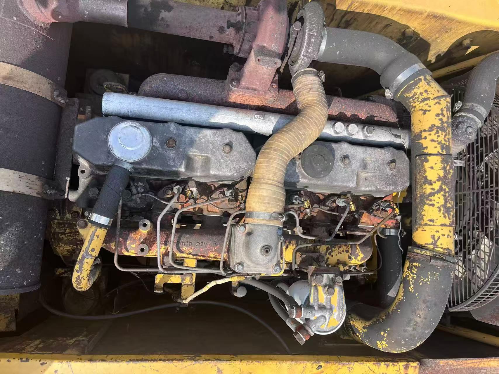 Buy Caterpillar 320V2 Used Excavator / 9