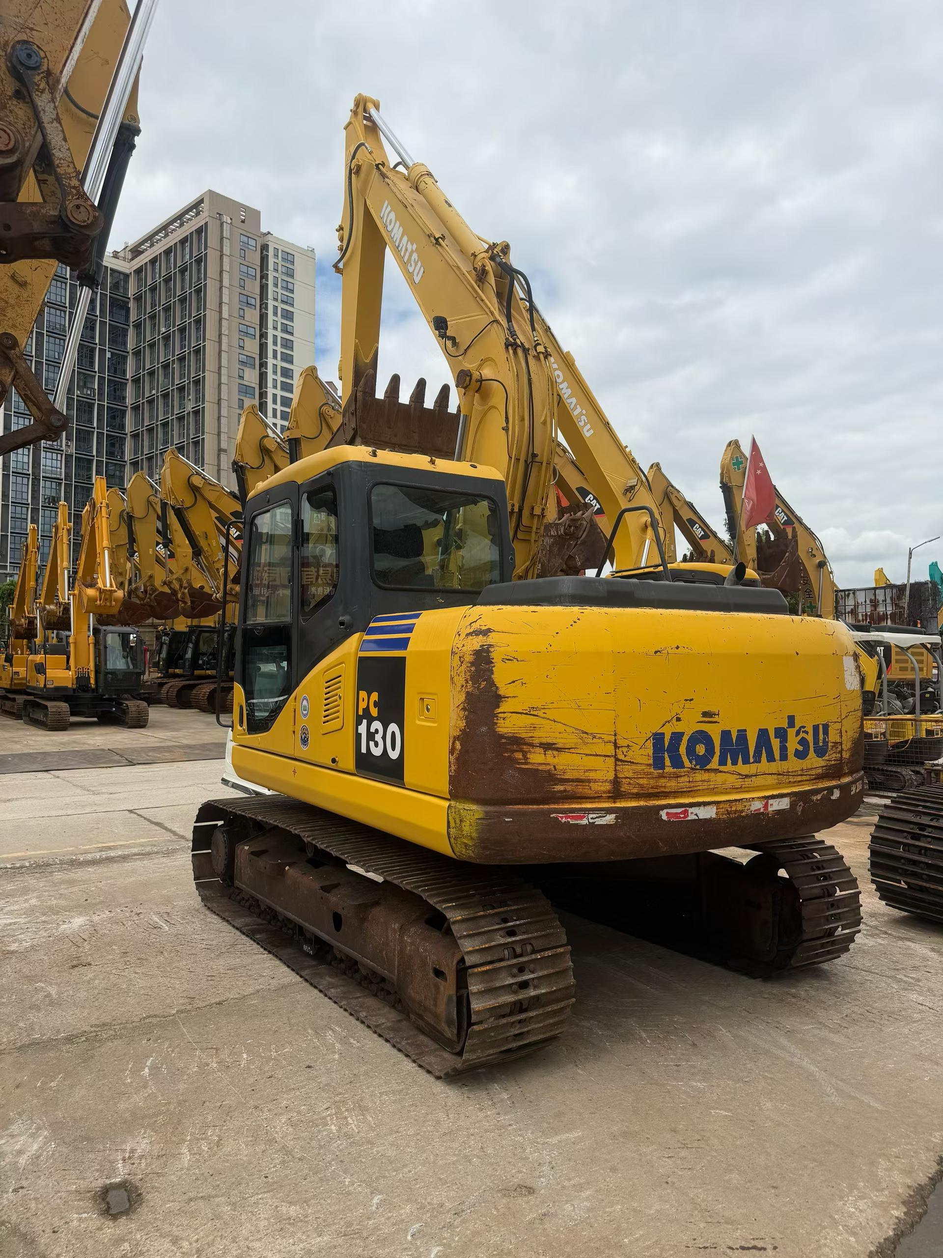 Buy Komatsu PC130 Used Excavator / 2