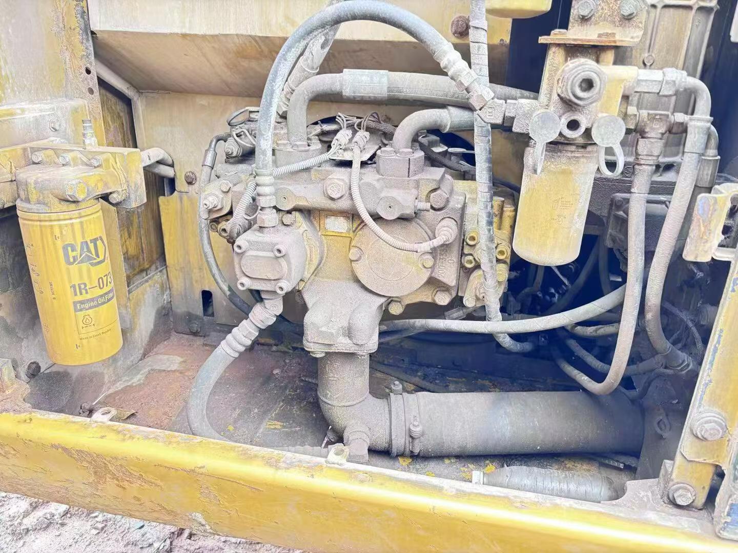 Buy Caterpillar 320D Used Excavator / 5