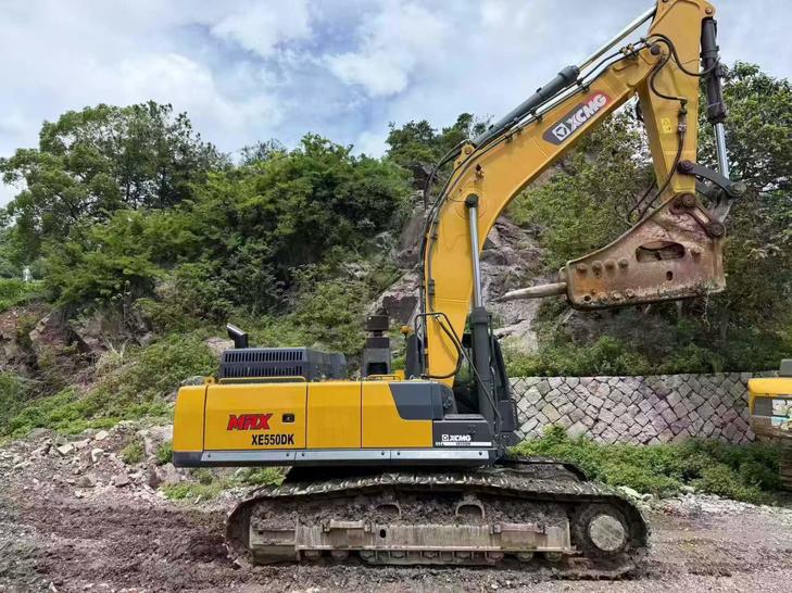 Buy XCMG XE550DK Used Excavator / 1