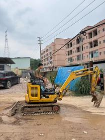 Buy Komatsu PC18MR-3 Used Excavator / 2 Buy Komatsu PC18MR-3 Used Excavator / 2