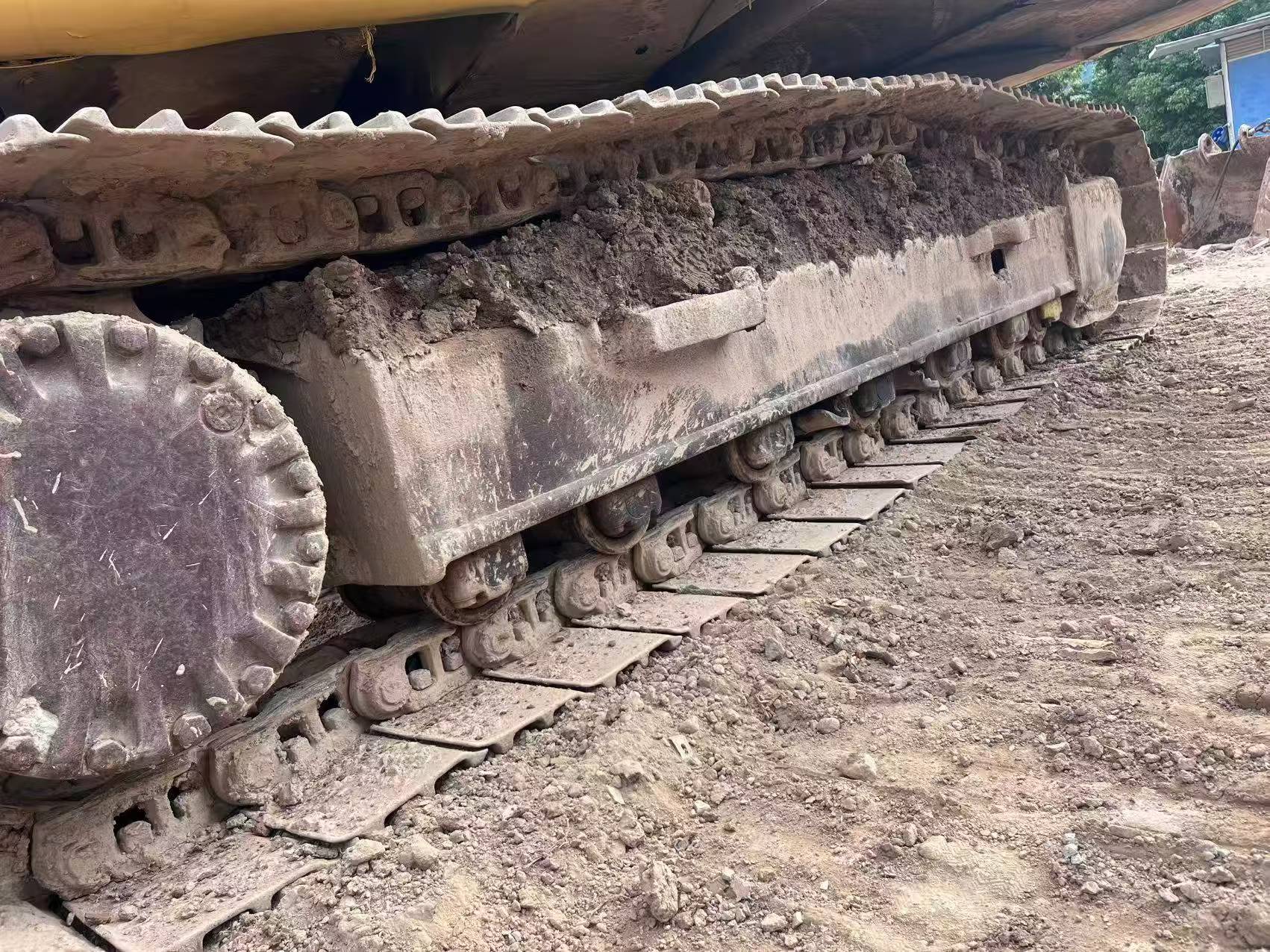 Buy Caterpillar 320V2 Used Excavator / 4