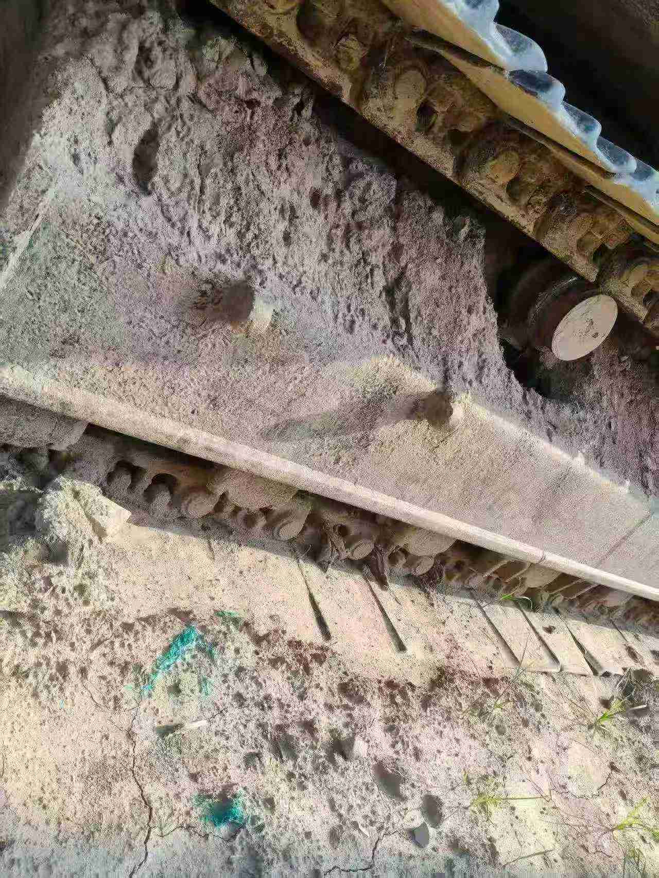 Buy Volvo EC200 Used Excavator / 5