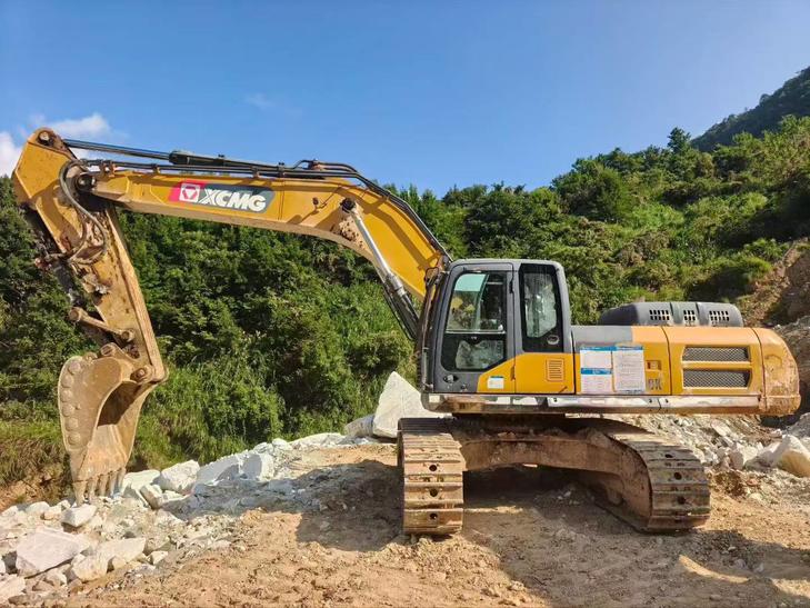 Buy XCMG XE380K Used Excavator / 1