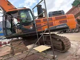 Buy Doosan DH200-3 Used Excavator / 3 Buy Doosan DH200-3 Used Excavator / 3
