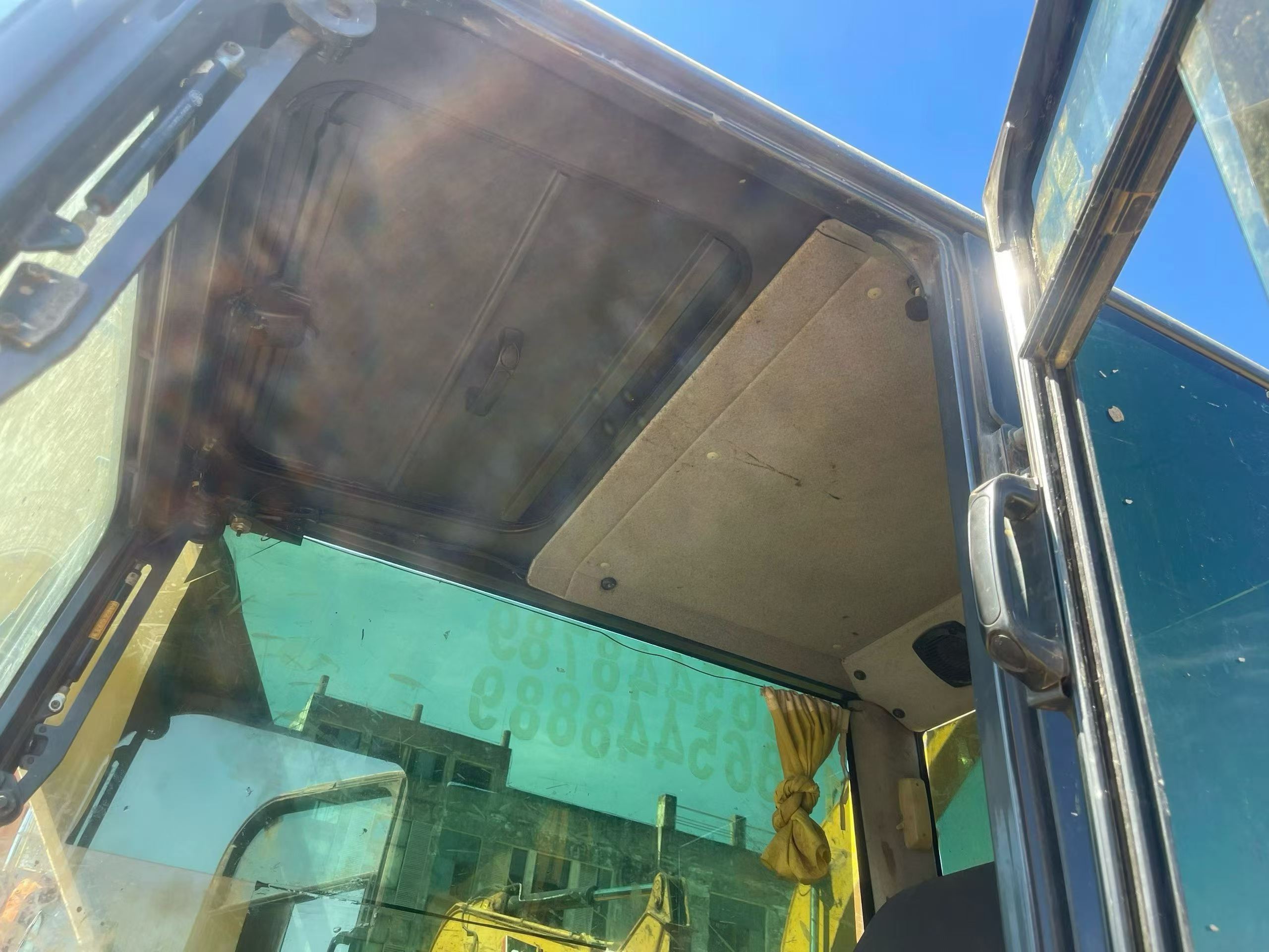 Buy Komatsu PC60 Used Excavator / 5
