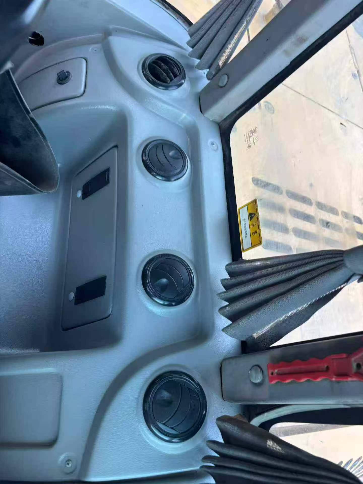 Buy XCMG XE75C Used Excavator / 5
