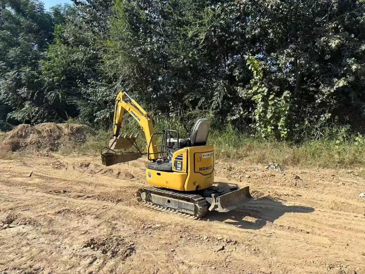 Buy Komatsu PC18MR-2 Used Excavator / 1