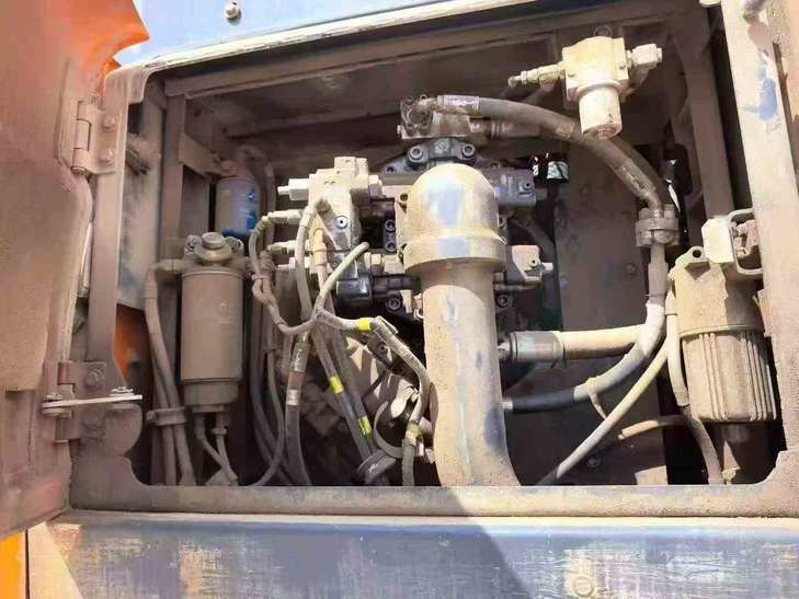 Buy Doosan DH200-3 Used Excavator / 1